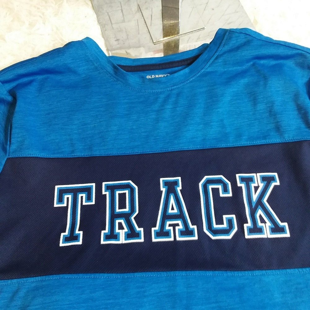 Old Navy Active blue Track graphic tee shirt - Picture 5 of 6